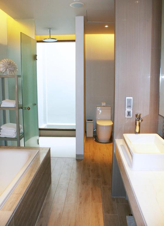 Pullman Phuket Arcadia Naithon Beach