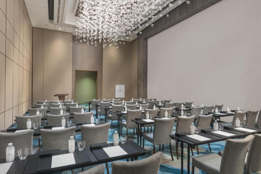 Crimson Resort and Spa Boracay