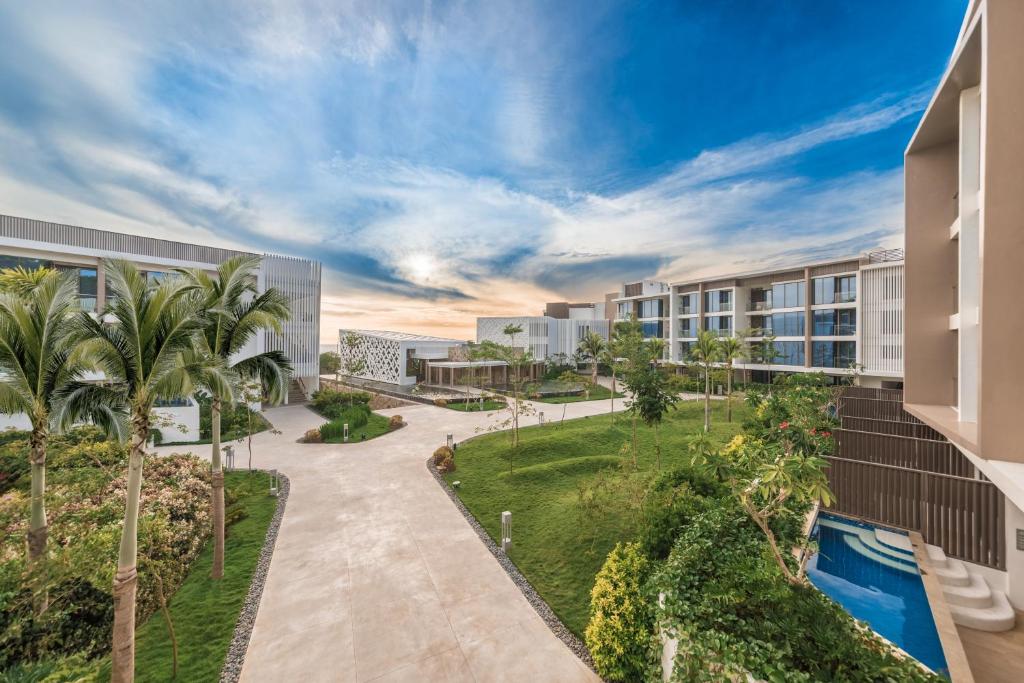 Crimson Resort and Spa Boracay