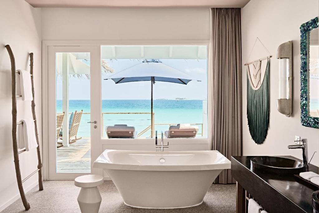 Finolhu, A Seaside Collection Resort, a Member of Design Hotels