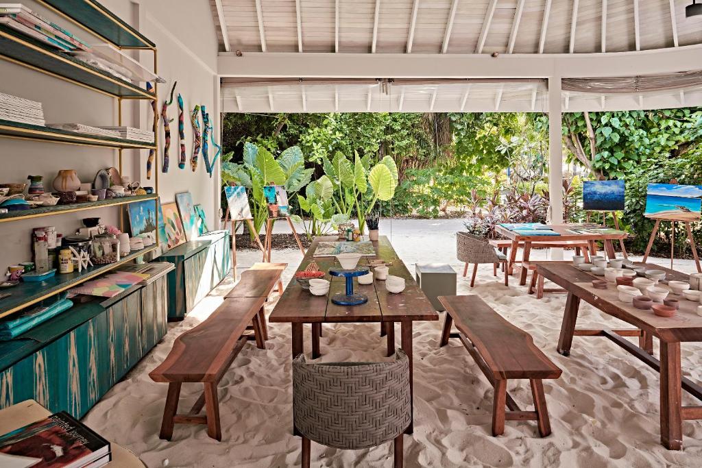 Finolhu, A Seaside Collection Resort, a Member of Design Hotels