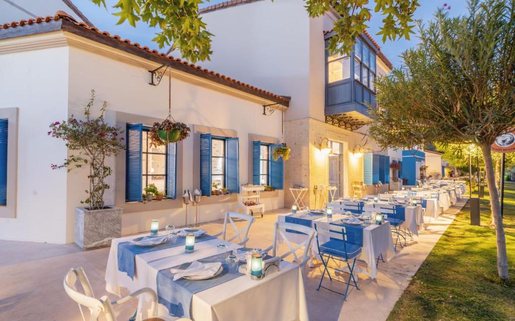 Rixos Premium Tekirova — The Land of Legends Access