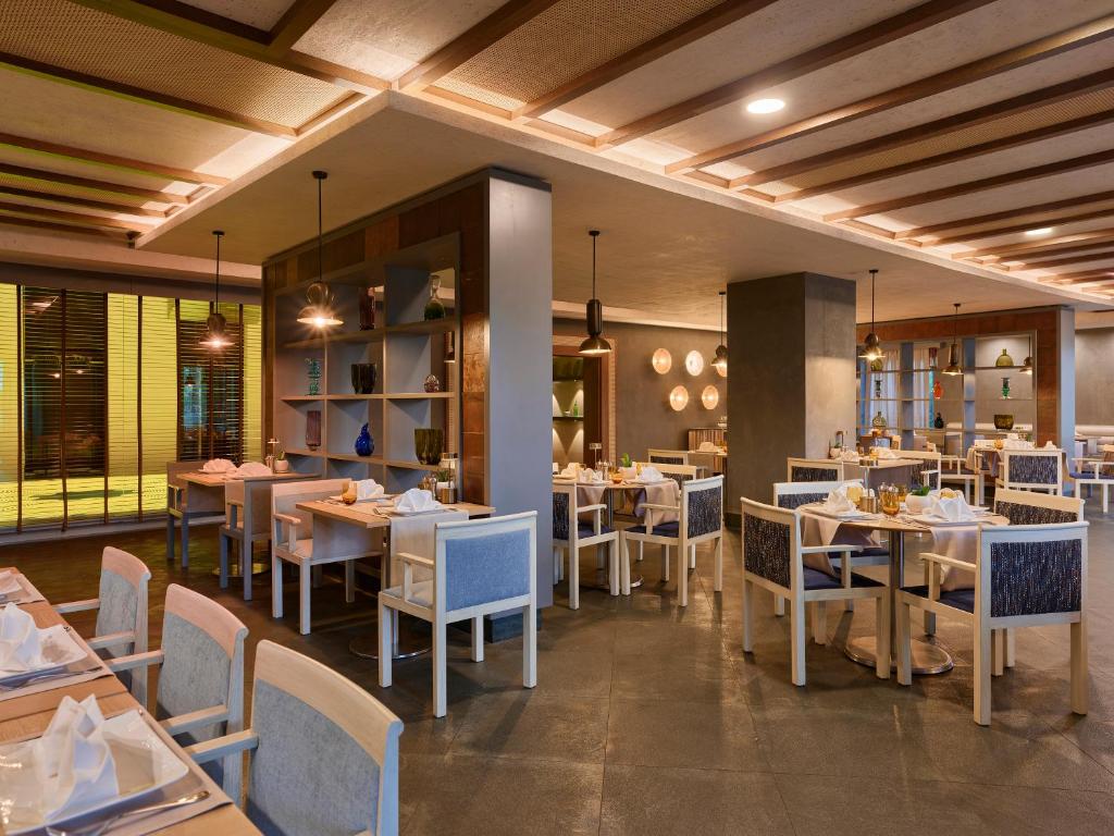 Lara Barut Collection-Ultra All Inclusive