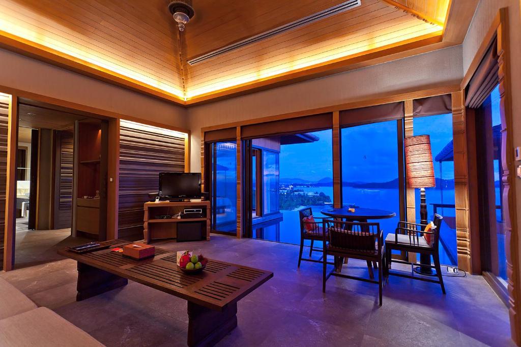 Sri Panwa Phuket Luxury Pool Villa Hotel