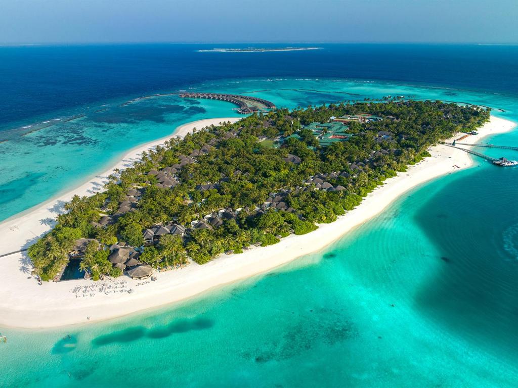 Sun Siyam Iru Fushi with Free Transfer
