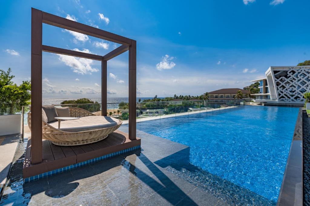 Crimson Resort and Spa Boracay