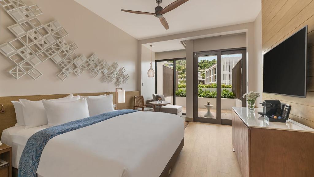 Crimson Resort and Spa Boracay