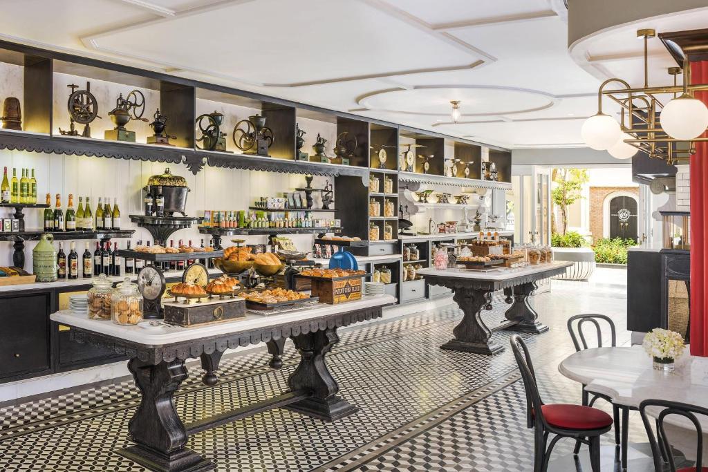 JW Marriott Phu Quoc Emerald Bay Resort & Spa