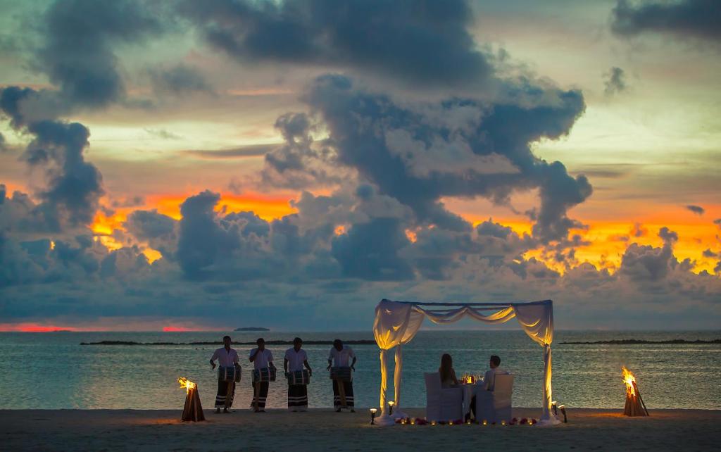 Sun Siyam Iru Fushi with Free Transfer