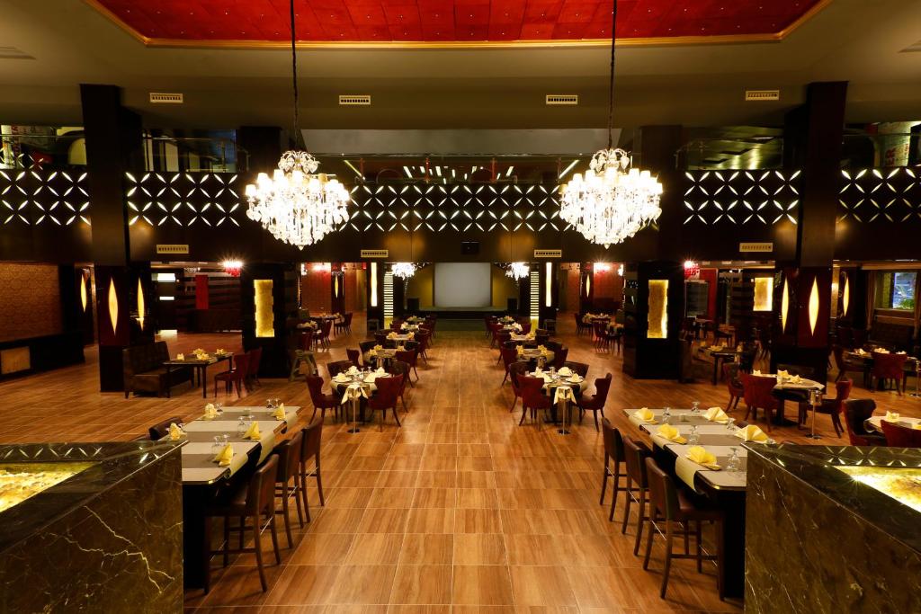 Pickalbatros White Beach Resort