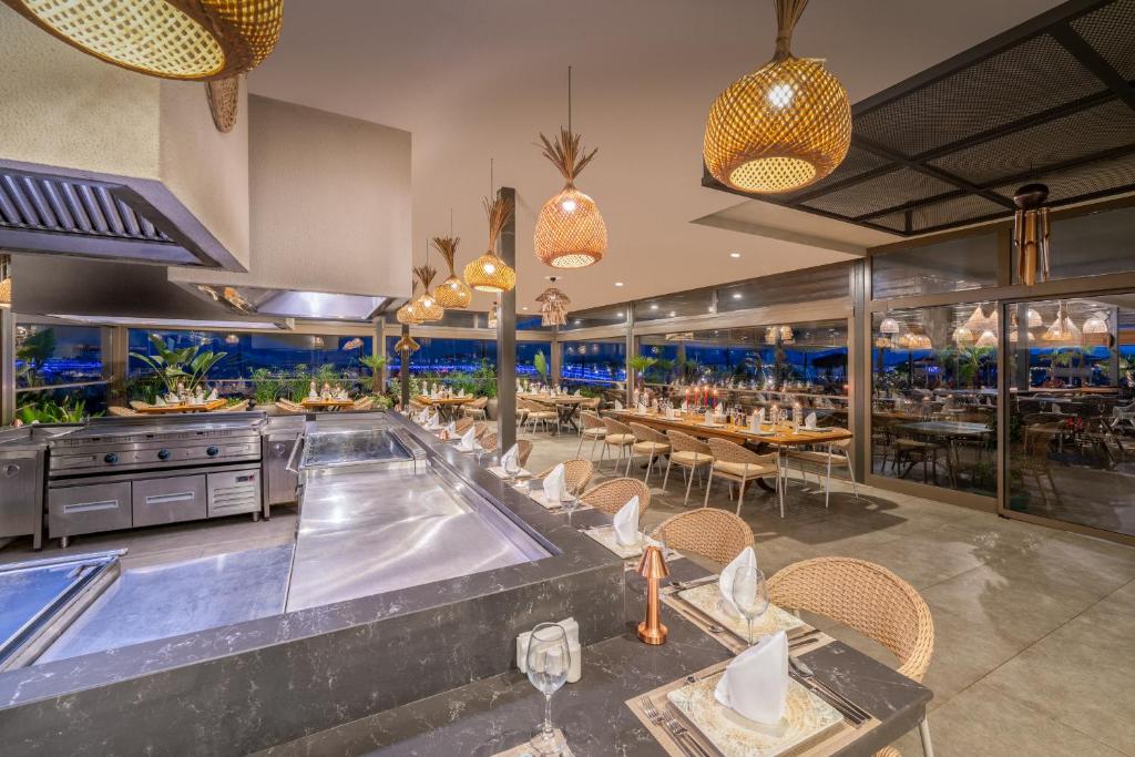 Delphin Imperial Lara