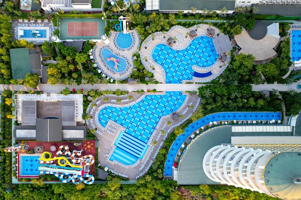 Delphin Imperial Lara