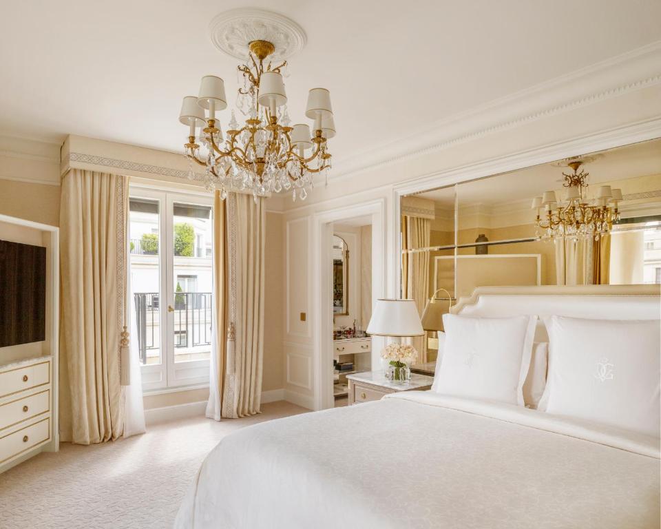 Four Seasons Hotel George V Paris