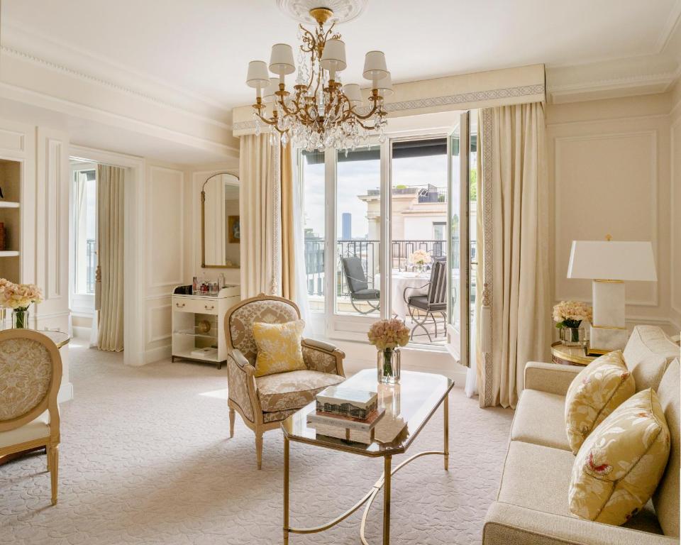 Four Seasons Hotel George V Paris