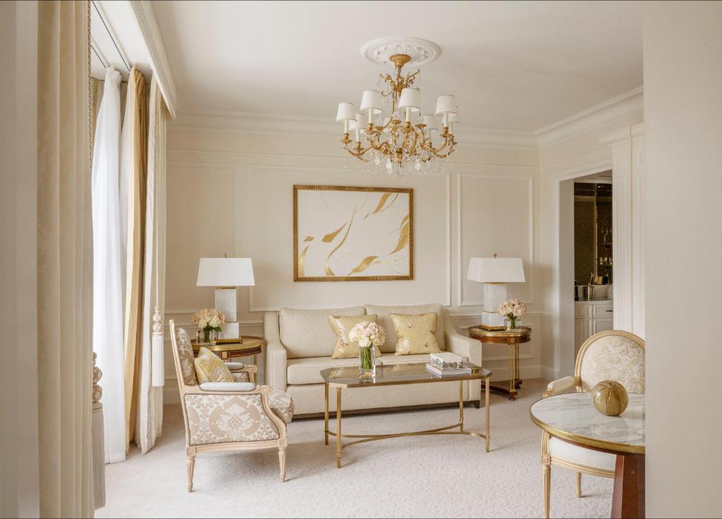 Four Seasons Hotel George V Paris