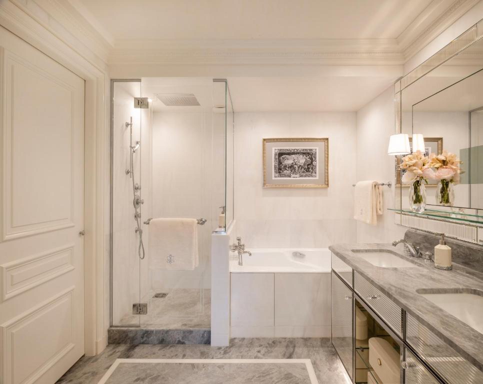 Four Seasons Hotel George V Paris