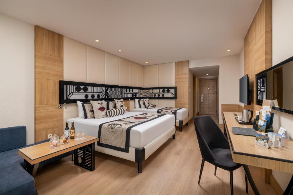 Delphin Imperial Lara