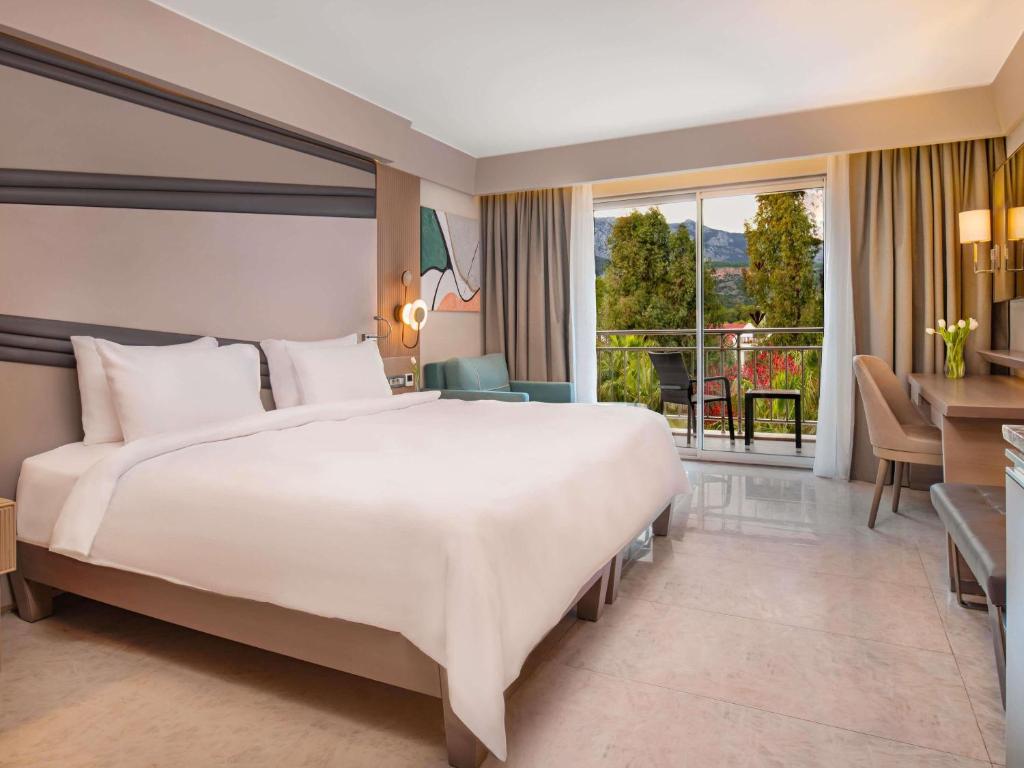 Rixos Premium Tekirova — The Land of Legends Access