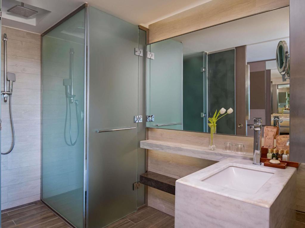 Rixos Premium Tekirova — The Land of Legends Access