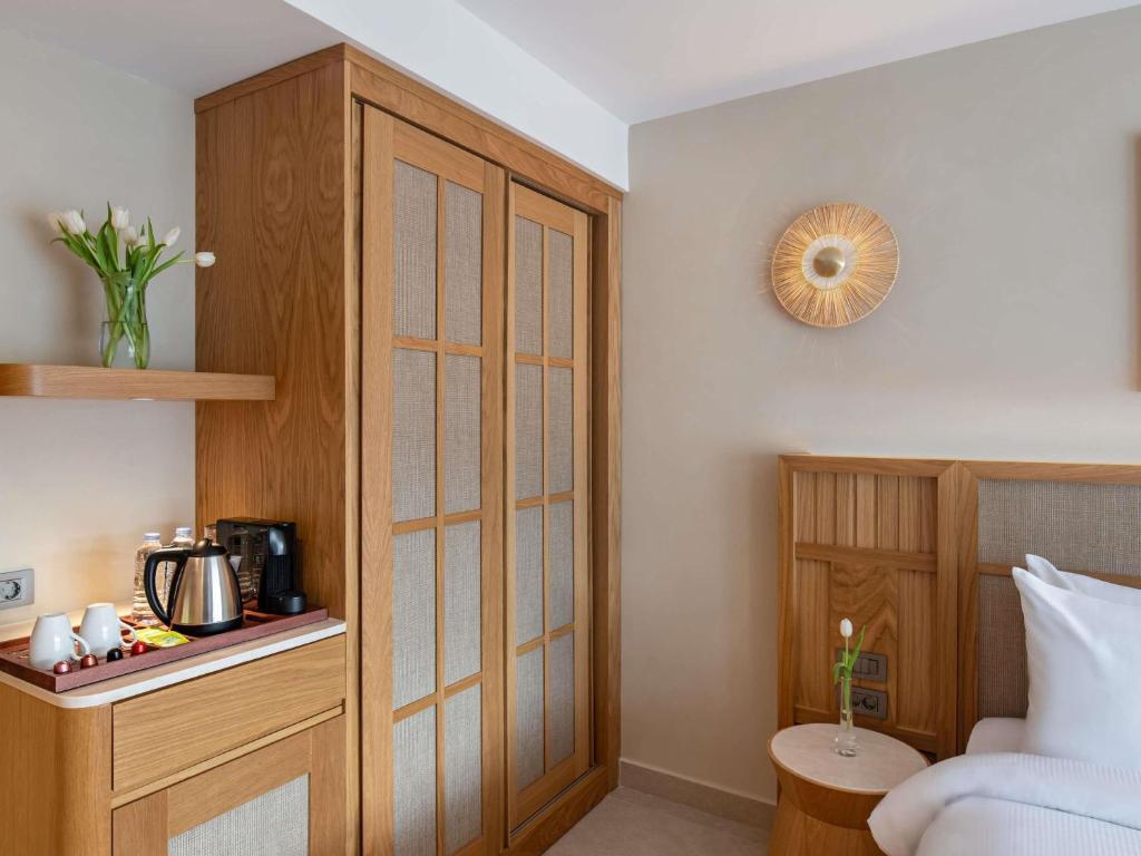 Rixos Premium Tekirova — The Land of Legends Access