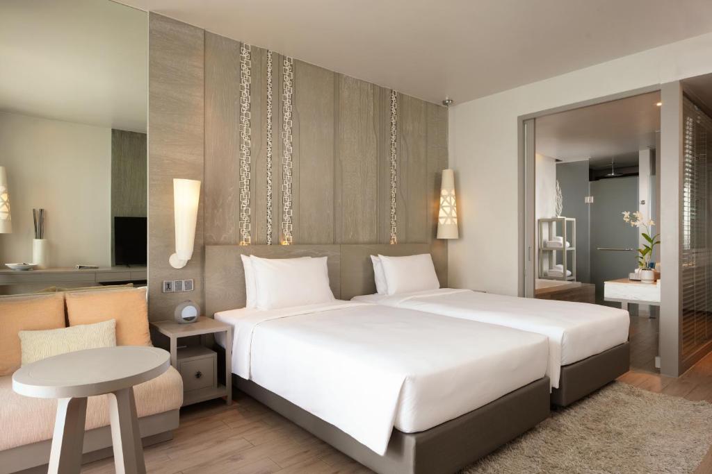 Pullman Phuket Arcadia Naithon Beach