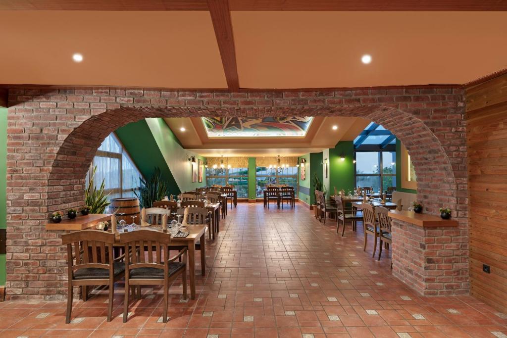 Limak Lara Deluxe Hotel & Resort Antalya