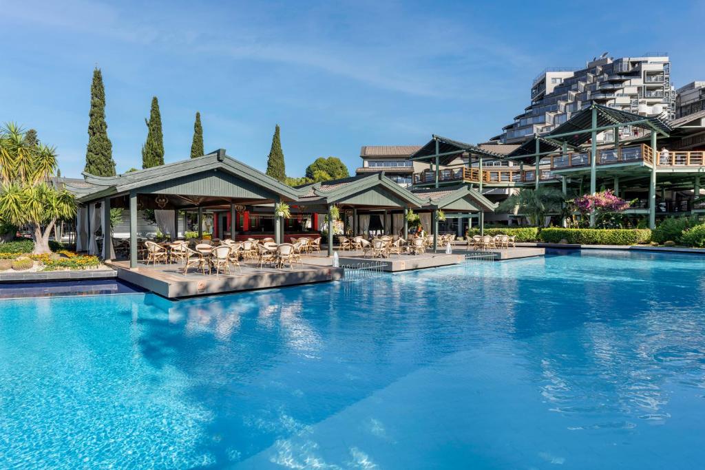 Limak Lara Deluxe Hotel & Resort Antalya