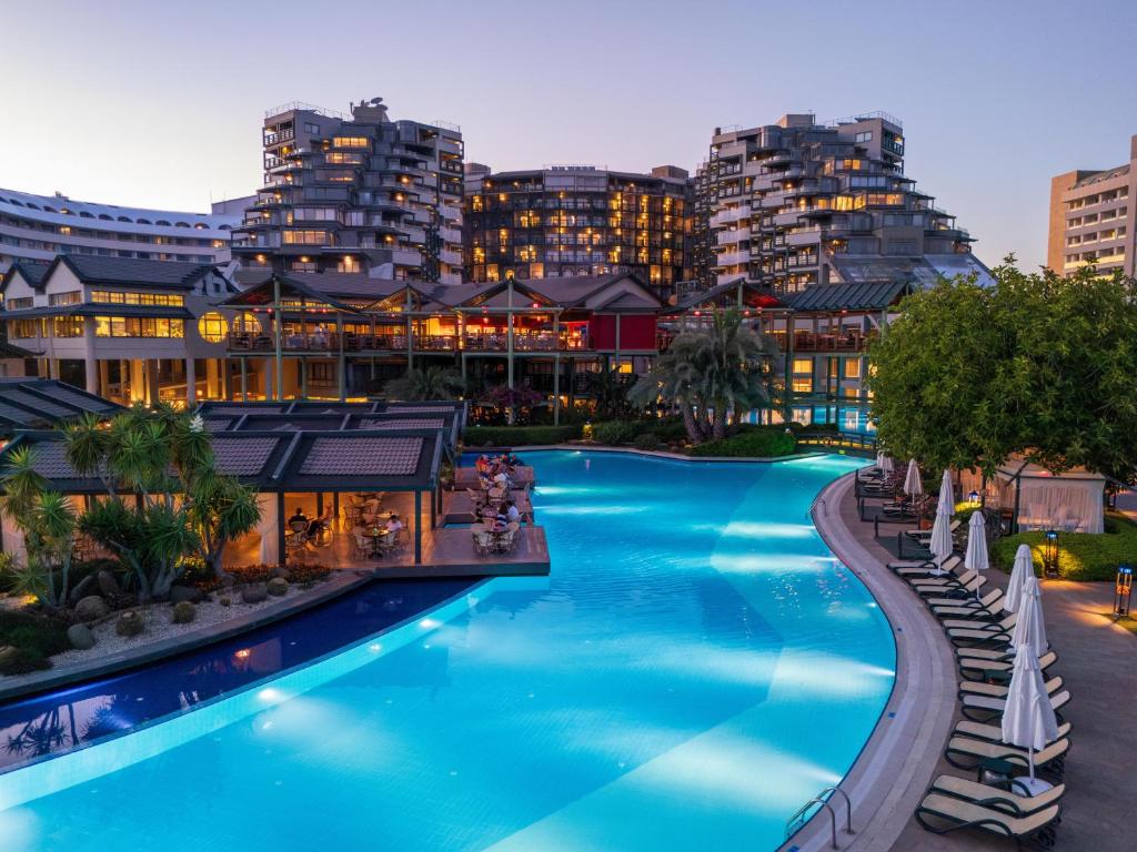 Limak Lara Deluxe Hotel & Resort Antalya