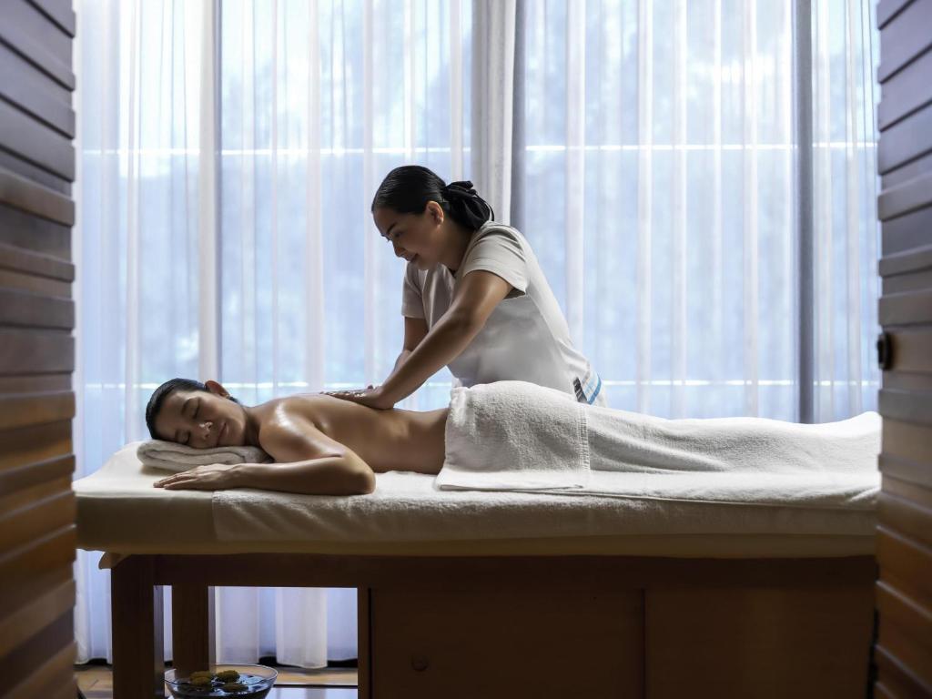 Pullman Phuket Arcadia Naithon Beach