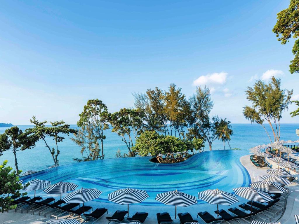 Pullman Phuket Arcadia Naithon Beach