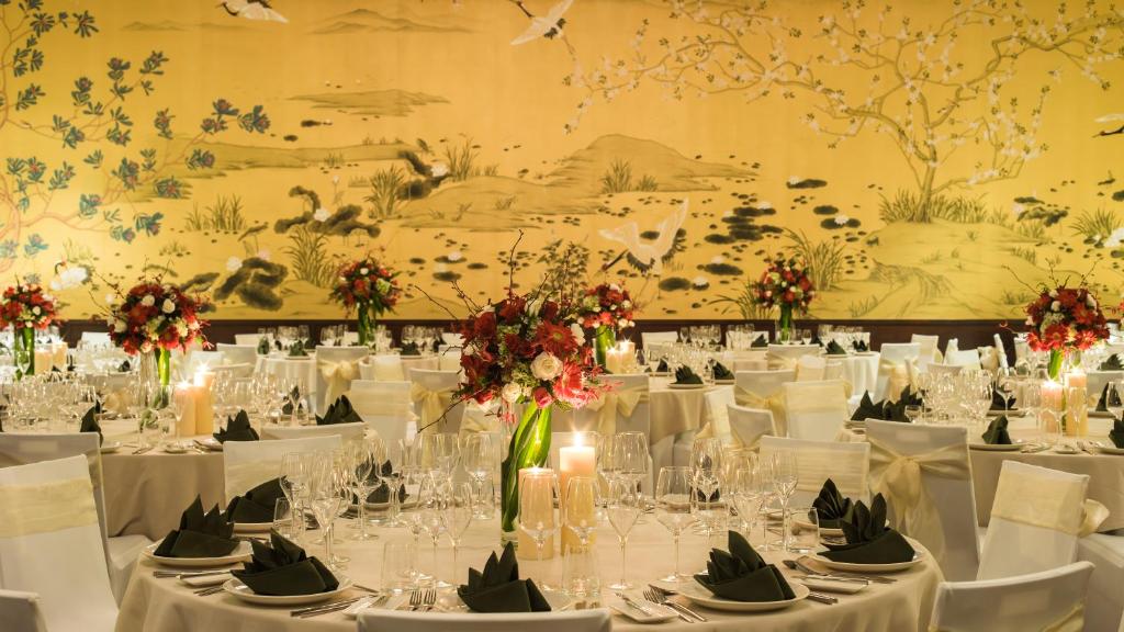 Salinda Resort Phu Quoc — Sparkling Wine Breakfast