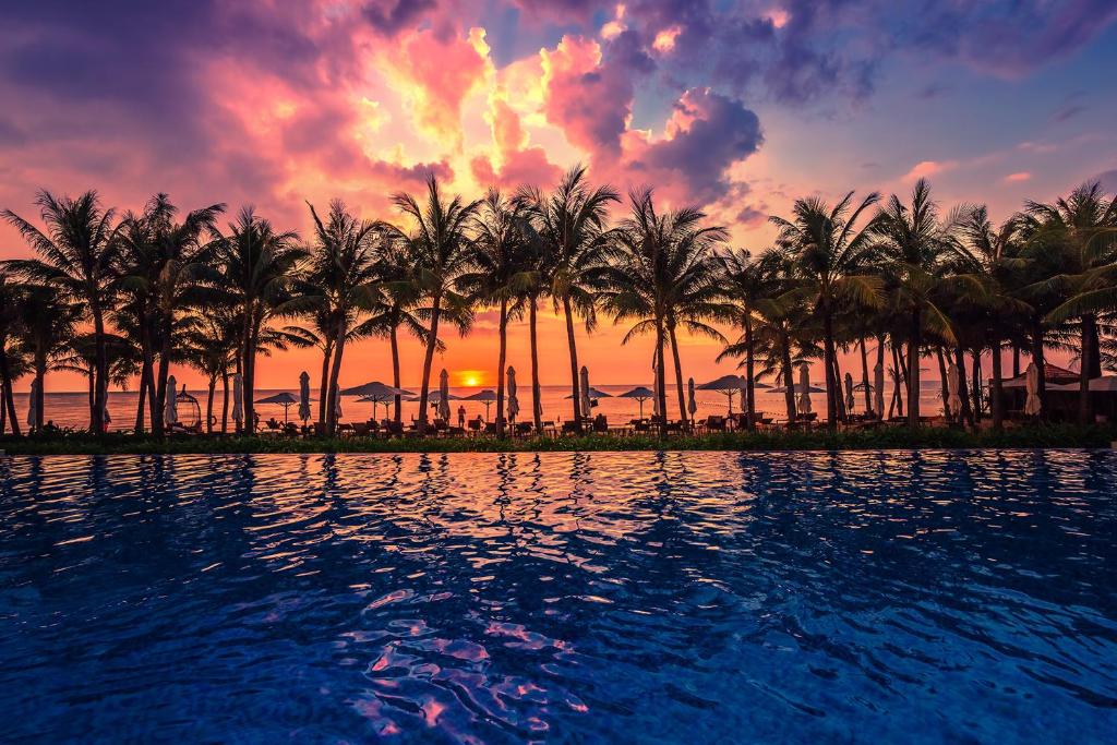 Salinda Resort Phu Quoc — Sparkling Wine Breakfast