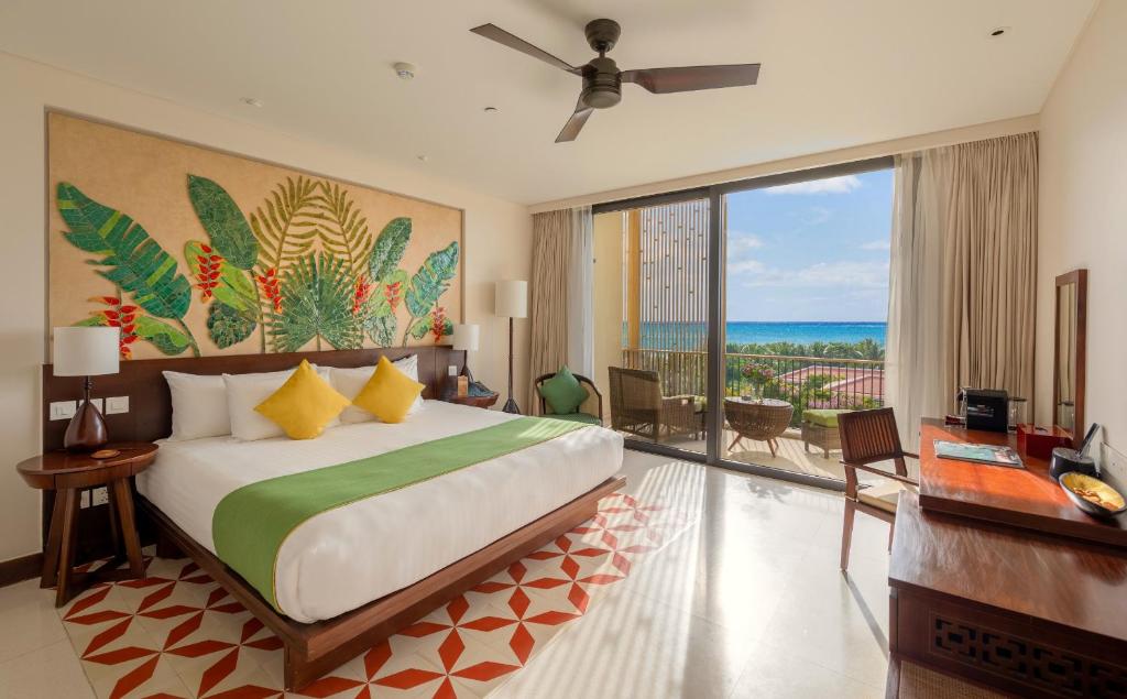 Salinda Resort Phu Quoc — Sparkling Wine Breakfast