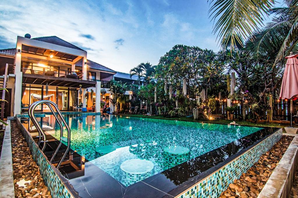 Baan SanSuk Pranburi — Beach Front & Pool Villa