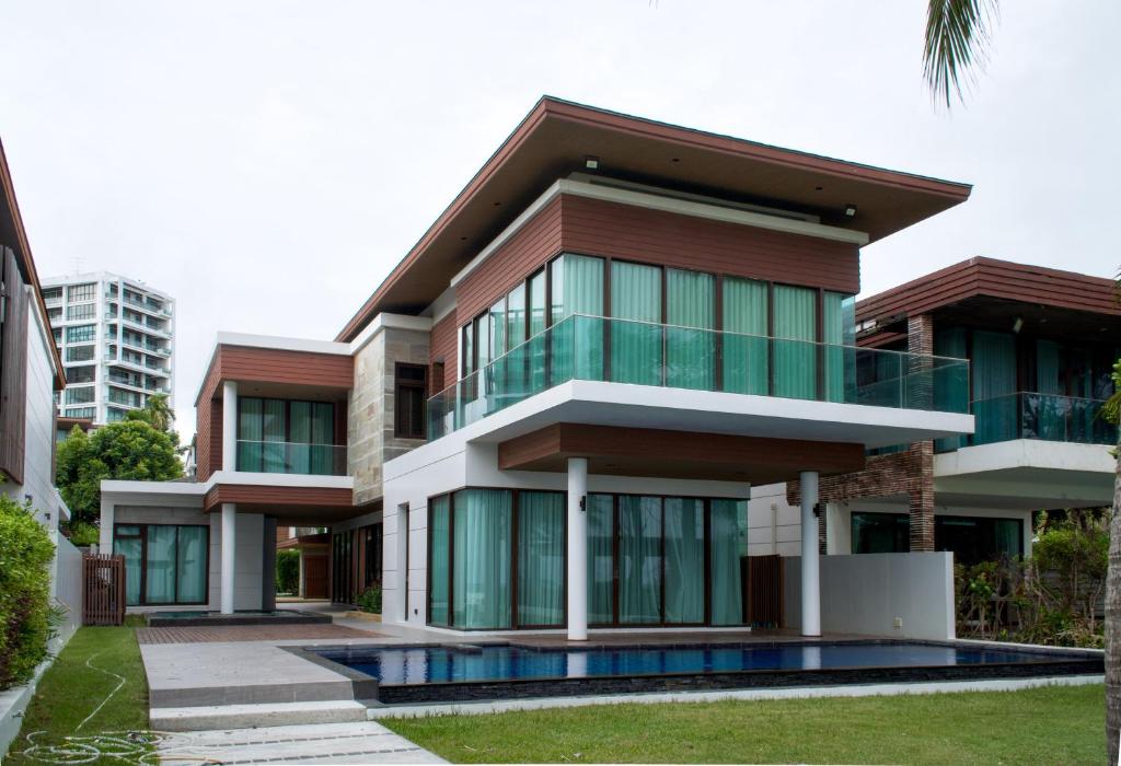 Luxurious Beachfront Pool Villa Experience, Rayong