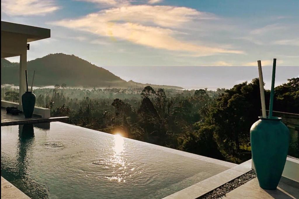 Villa CHARLOTTE — SEAVIEW 4 Bedrooms