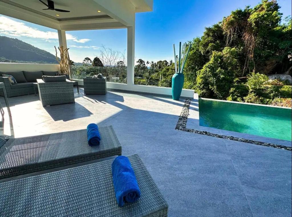 Villa CHARLOTTE — SEAVIEW 4 Bedrooms