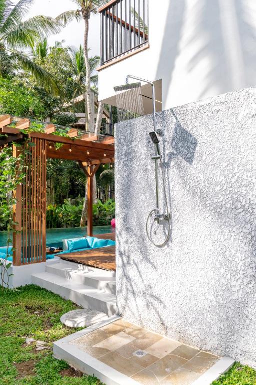 Luxury 3BR Villa With Private Rice Field View — Hubuddha III