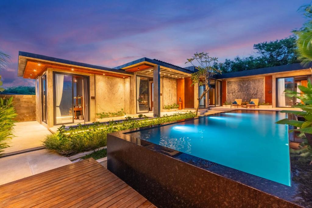 Melasti Beach Villa
